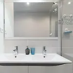 Calme & Spacieux - 100m2 - Gare St-roch Διαμέρισμα *