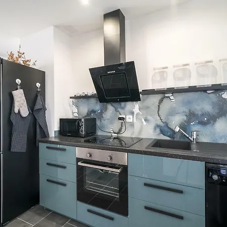 Calme & Spacieux - 100m2 - Gare St-roch Apartment *