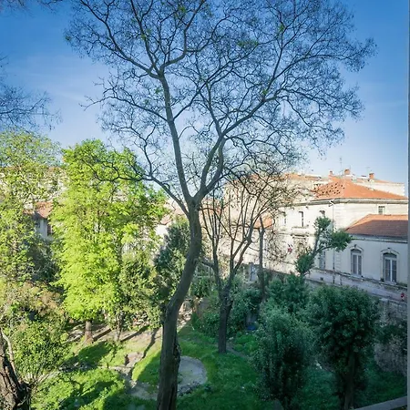 Calme & Spacieux - 100m2 - Gare St-roch Apartment *