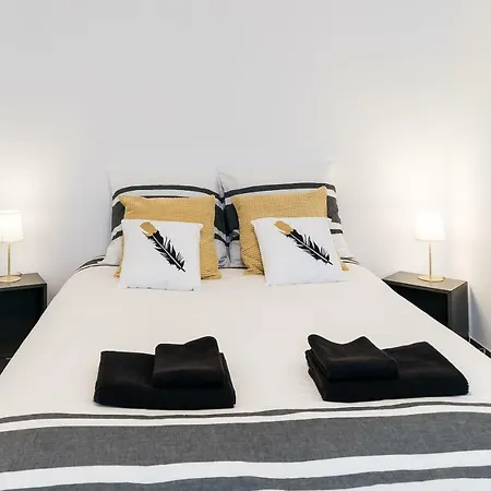 Calme & Spacieux - 100m2 - Gare St-roch Apartment *